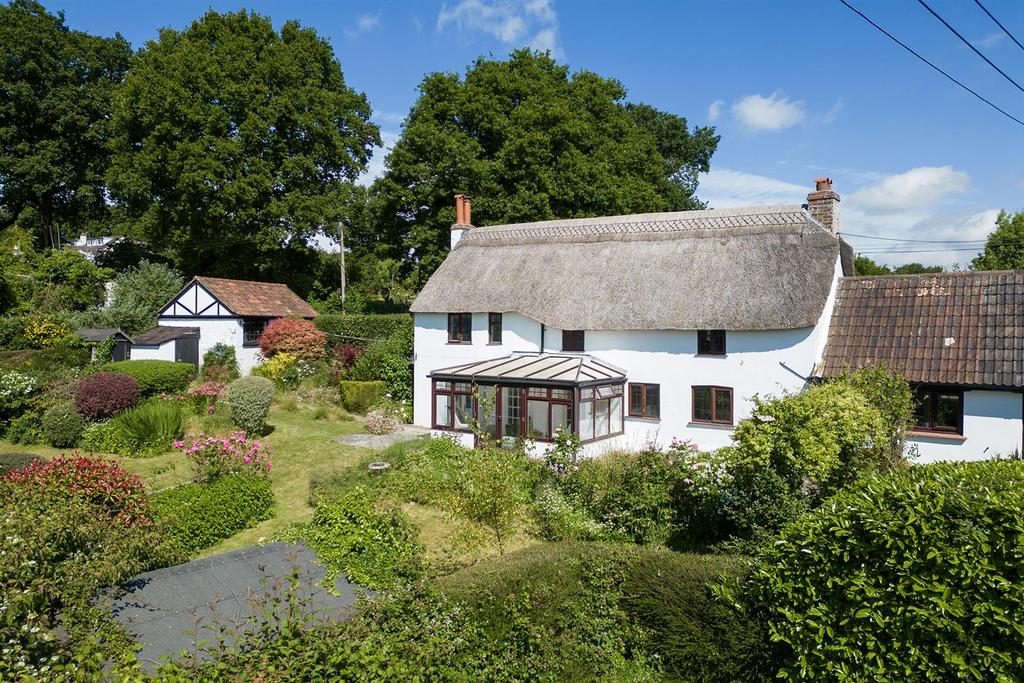 Birchill, Axminster 3 bed detached house for sale £595,000