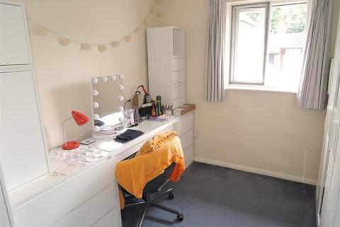 2 bedroom flat for sale, Nicholsons Grove, Colchester