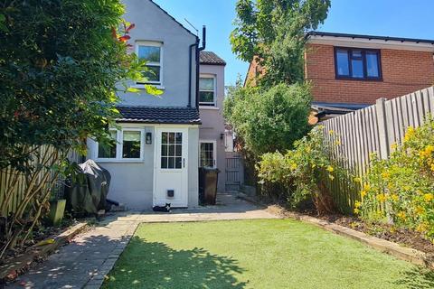 29 Albert Road, Addlestone, KT15 2PX