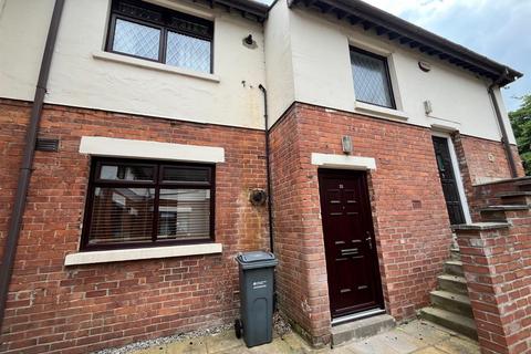 1 bedroom apartment to rent, Wellmead Close, Salford