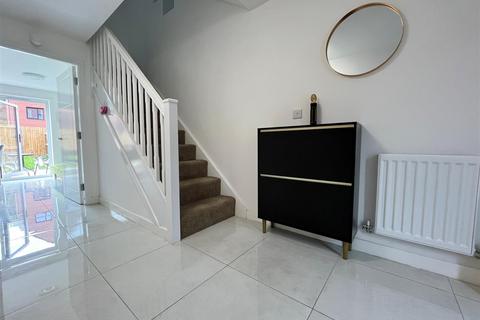 3 bedroom townhouse for sale, Stage Street, Manchester