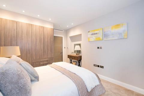 3 bedroom apartment to rent, Lyndhurst Road, Belsize Park, London, NW3
