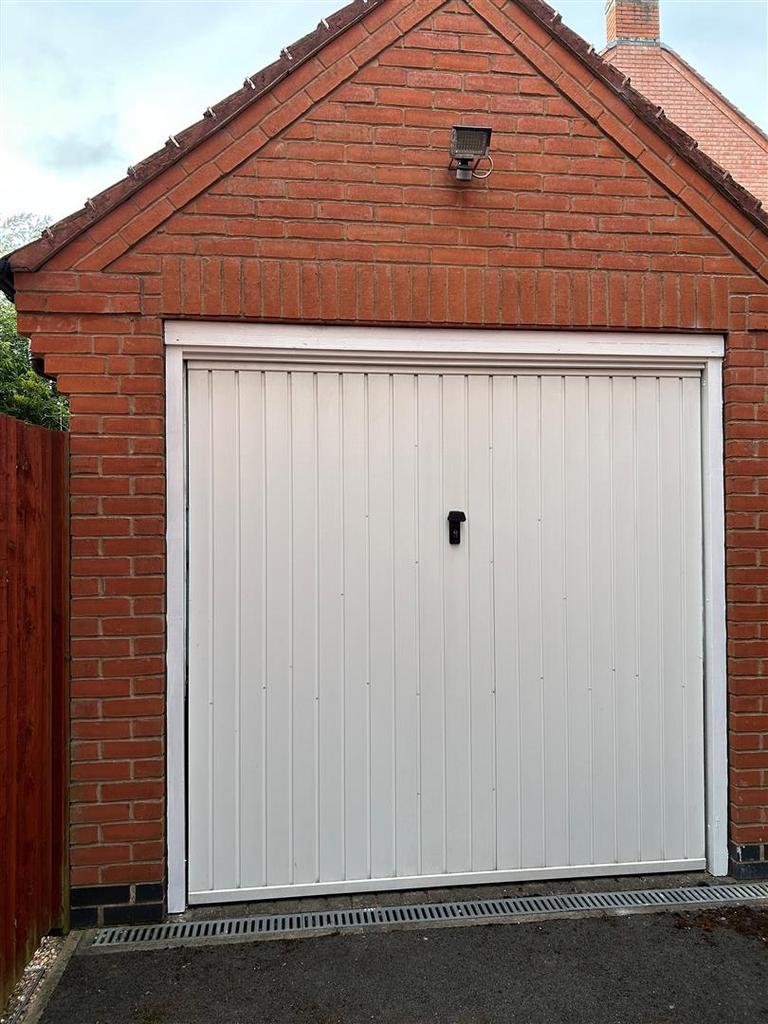 New image garage door.jpg