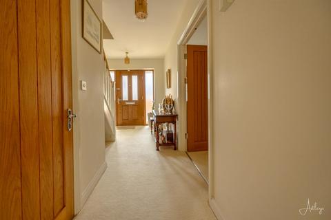 4 bedroom detached house for sale, Bethany Lane, West Cross, Swansea