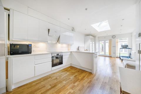 4 bedroom end of terrace house for sale, Bearfield Road, Kingston Upon Thames KT2