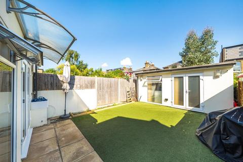4 bedroom end of terrace house for sale, Bearfield Road, Kingston Upon Thames KT2