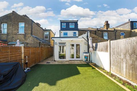 4 bedroom end of terrace house for sale, Bearfield Road, Kingston Upon Thames KT2