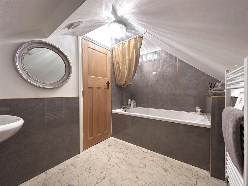 Bathroom 291