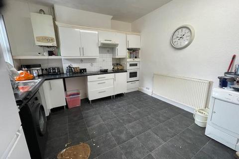 3 bedroom flat for sale, Nant Y Glyn Road, Colwyn Bay