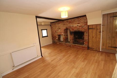 2 bedroom terraced house to rent, The Street, Bury St Edmunds IP28