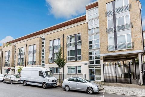 2 bedroom flat to rent, N7