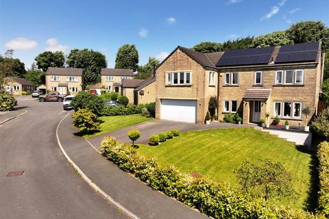 4 bedroom detached house for sale, 17, Pinfold Close, Barkisland, Halifax, HX4 0EY