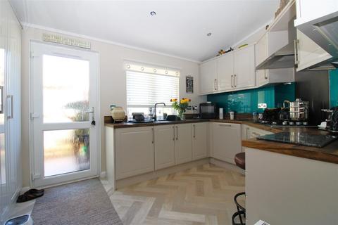 2 bedroom house for sale, Chichester Road, Arundel