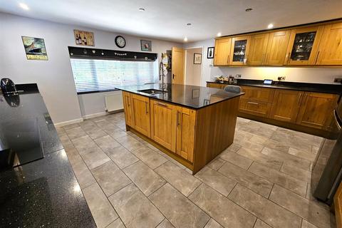 Middlebrook Farm Brook Lane, Tavistock, PL19 9DP