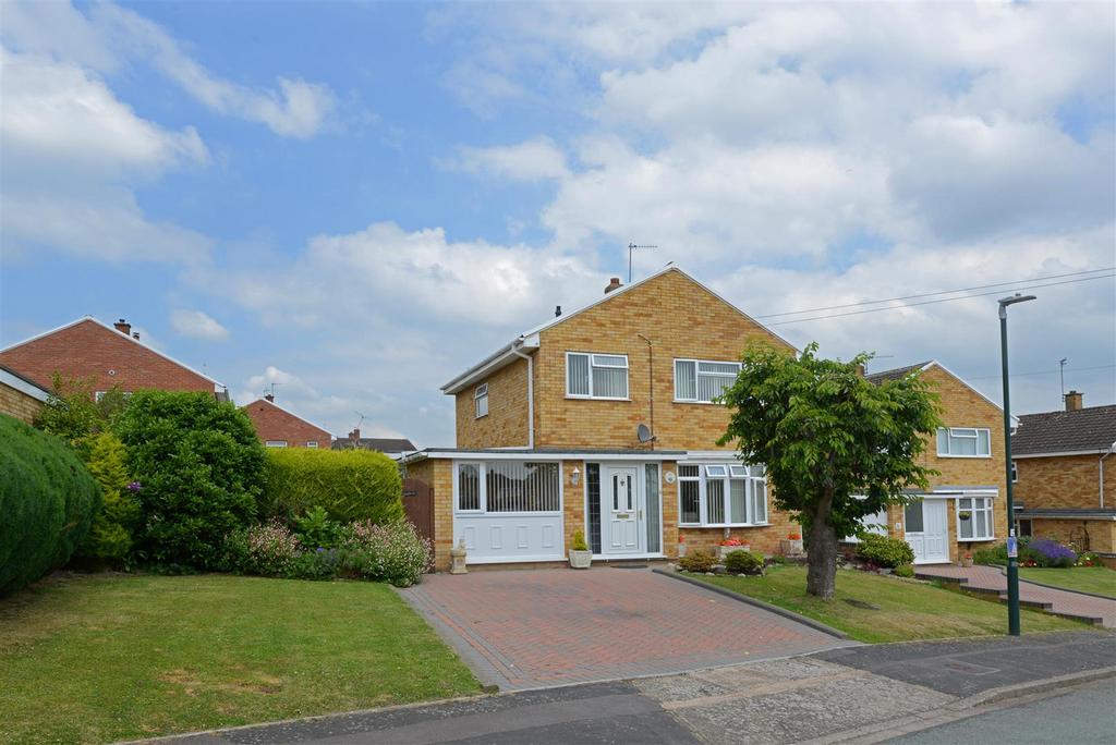 Ashfields Road, Heath Farm, Shrewsbury 3 bed detached house for sale