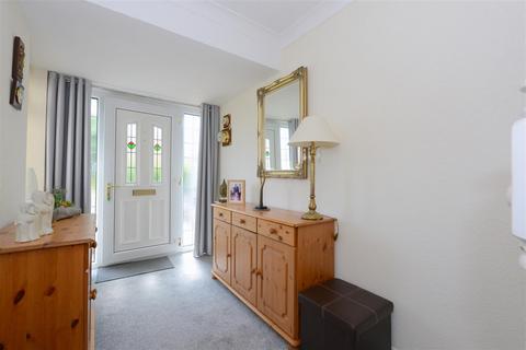 3 bedroom detached house for sale, Ashfields Road, Heath Farm, Shrewsbury