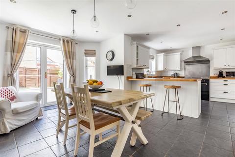 1 Alan Cobham Road, Devizes, SN10 3GE