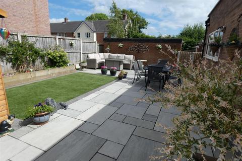 2 bedroom detached bungalow for sale, Meadow Drive, Cheadle, Stoke-On-Trent