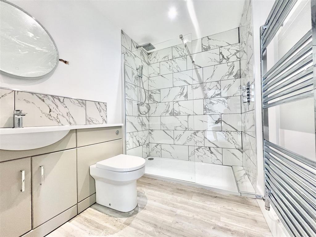 Annexe En-Suite.jpeg