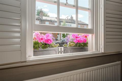 2 bedroom terraced house for sale, Cowley Road, Wanstead