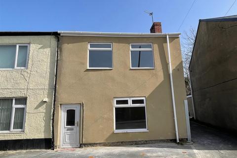 2 bedroom terraced house to rent, Marshall Terrace, Gilesgate, Durham, County Durham