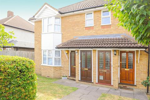 1 bedroom flat for sale, Beech Avenue, Ruislip HA4