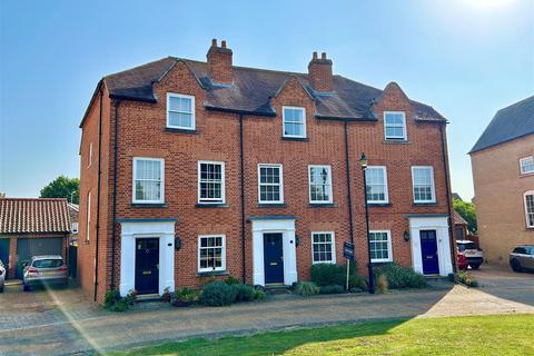 3 bedroom townhouse for sale, Cardinals Way, Ely CB7