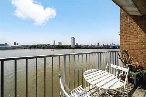 2 bedroom apartment for sale, Artemis Court, Isle Of Dogs E14