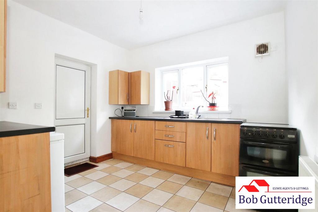 Extended fitted kitchen / breakfast room