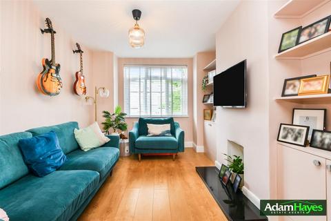 3 bedroom terraced house for sale, Brunswick Crescent, London N11