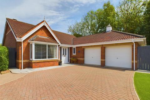 4 bedroom detached bungalow for sale, Cadman Road, Bridlington