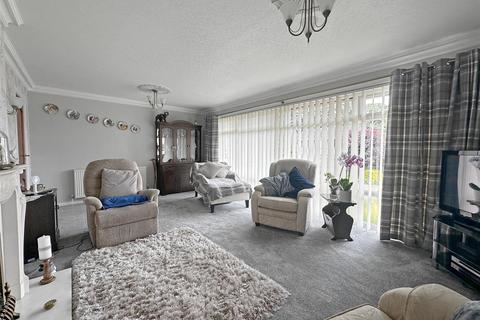 2 bedroom detached bungalow for sale, Trenance Gardens, Greetland