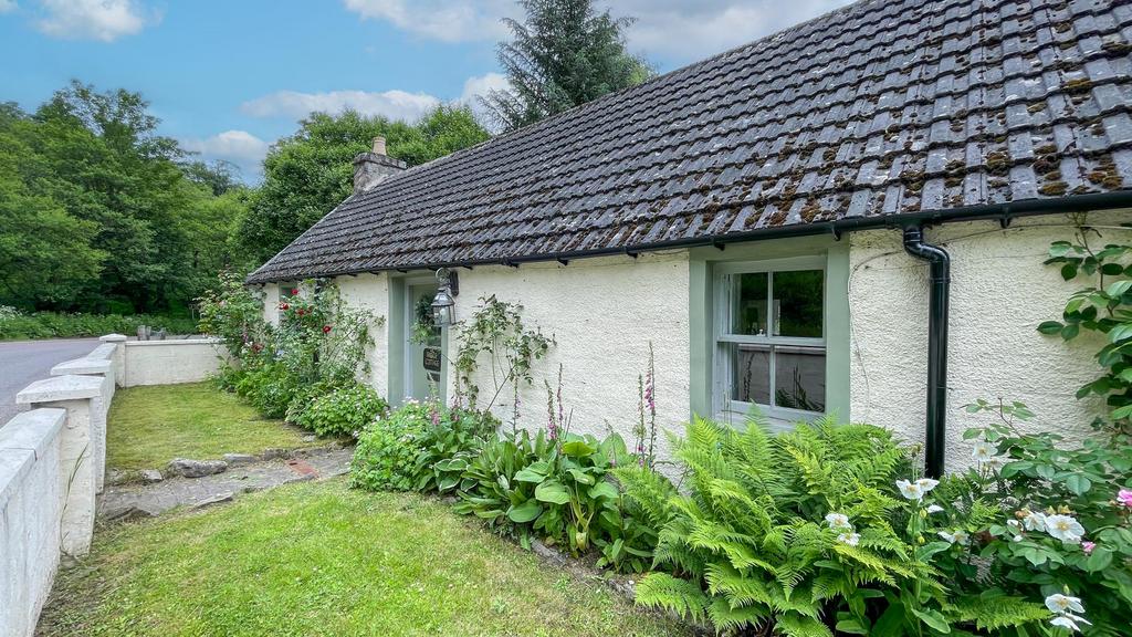 Bridge Cottage-18.png