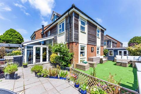 5 bedroom semi-detached house for sale, Gwatkin Close, Havant