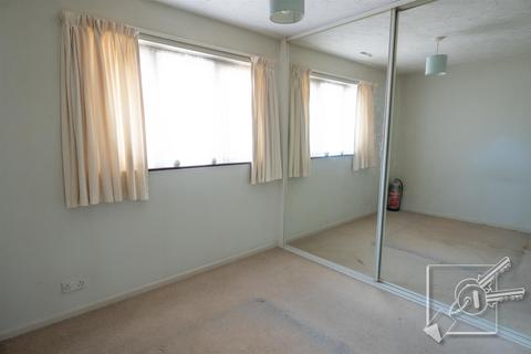 40 Farley Road, Gravesend, DA12 2LT