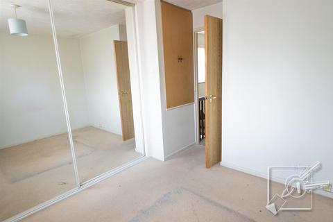 40 Farley Road, Gravesend, DA12 2LT