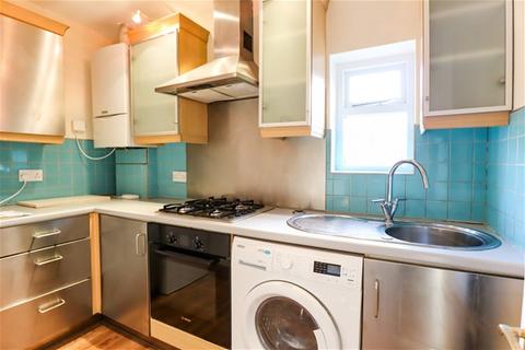 2 bedroom flat to rent, Harpenden AL5