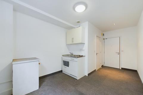 1 bedroom house of multiple occupation to rent, The Clock House, Frogmoor, High Wycombe, HP13 5DL