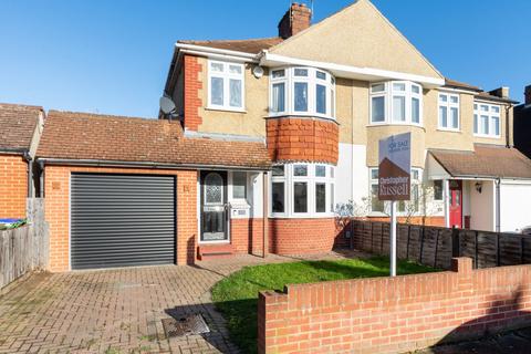 196 Burnt Oak Lane, Sidcup, DA15 9DG