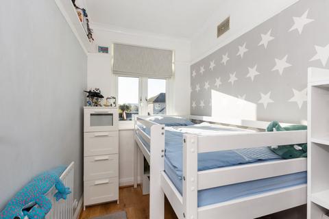 196 Burnt Oak Lane, Sidcup, DA15 9DG