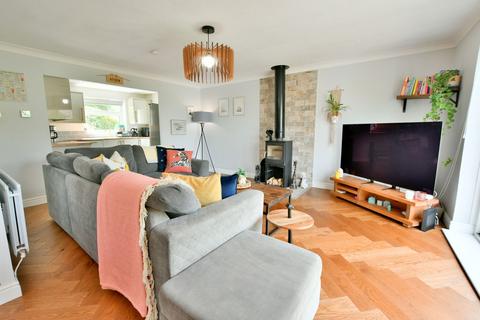 20 Allerdene Walk, Whickham, Newcastle Upon Tyne, NE16 4LL