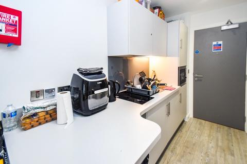 1 bedroom flat for sale, The Midway , Newcastle-Under-Lyme ST5