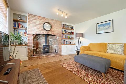 3 bedroom cottage for sale, Broad Street, Clifton, Shefford, SG17 5RJ