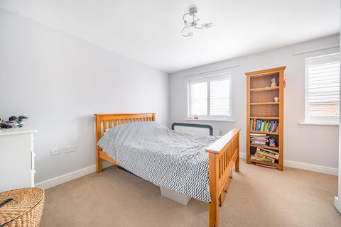 15 Angle Green, Shefford, SG17 5GP