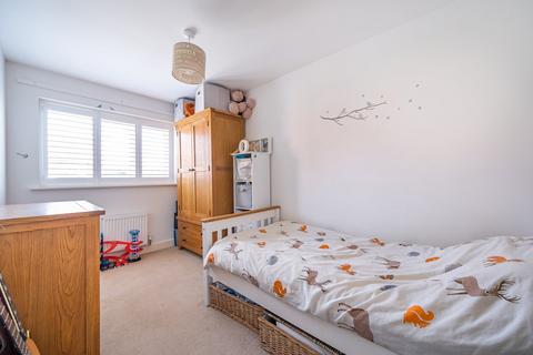 15 Angle Green, Shefford, SG17 5GP