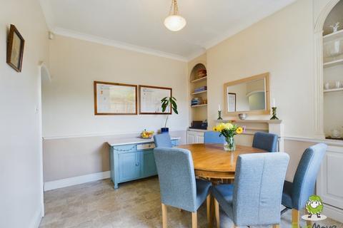 5 Phoenix Park Terrace, Basingstoke, RG21 5NQ