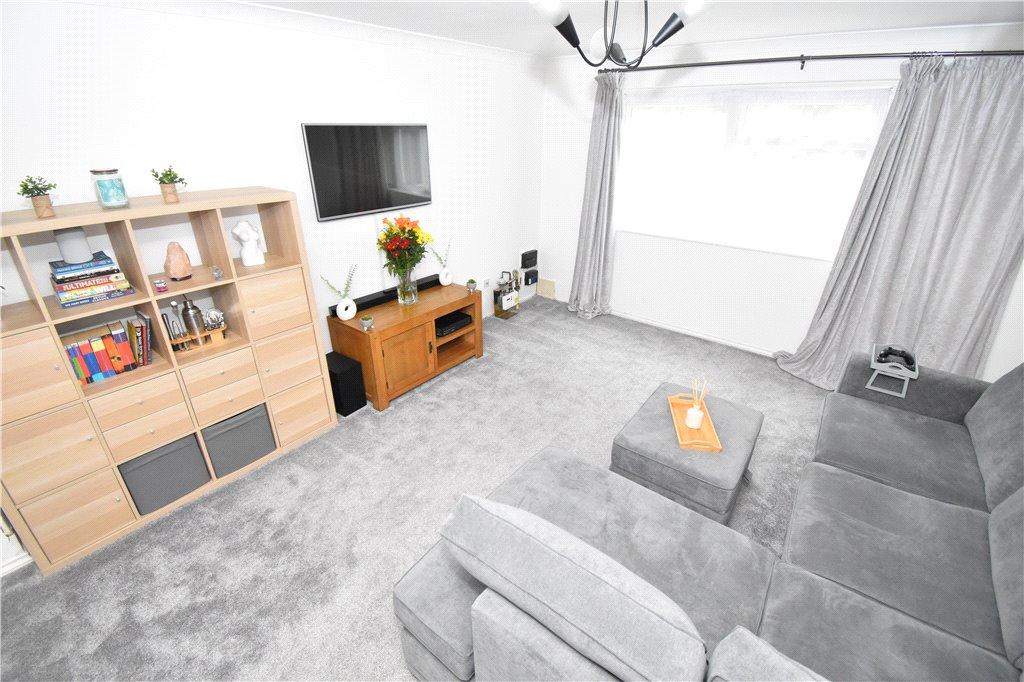 Harvesters Close, Rainham, Gillingham 2 bed terraced house for sale £