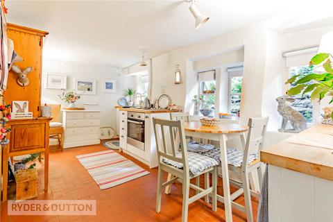 Hollingreave Holly Grove, Dobcross, Oldham, OL3 5JQ