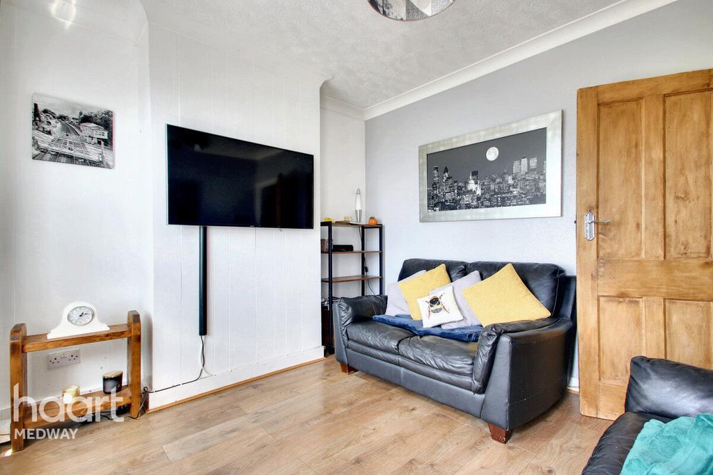 Rochester Road, Rochester 2 bed terraced house for sale £270,000