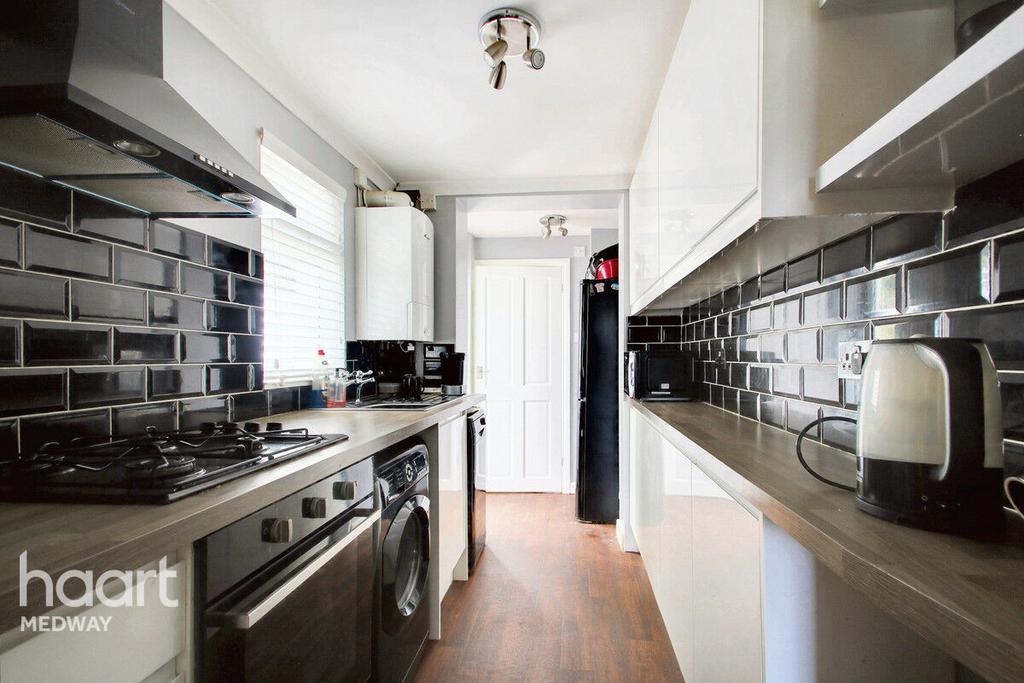 Rochester Road, Rochester 2 bed terraced house for sale £270,000
